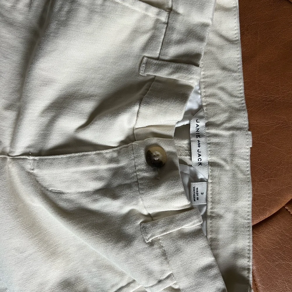 Janie and Jack Cream Women's Bermudas